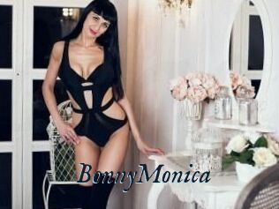 Bonny_Monica