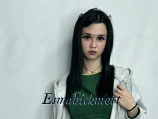 Esmahickmott