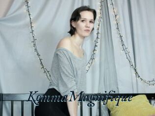 KommaMagnifique Oral Girls