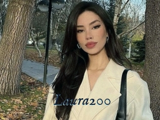 Laura200