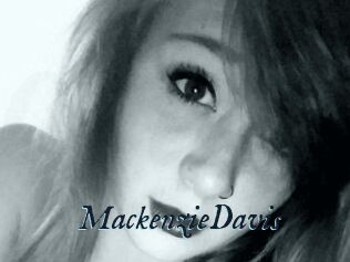 Mackenzie_Davis