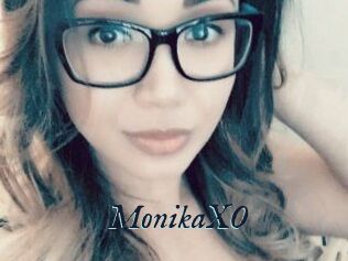 MonikaXO