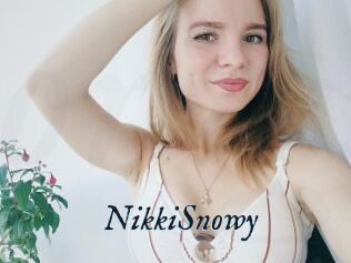NikkiSnowy