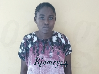 Riomey44