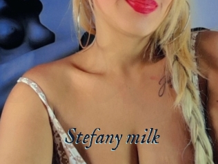 Stefany_milk