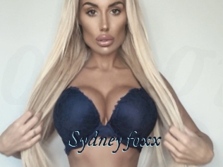 Sydney_foxx