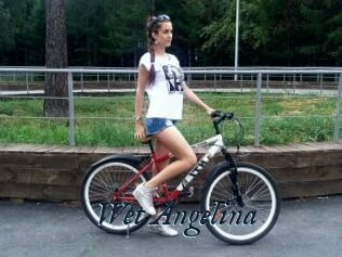 Wet_Angelina